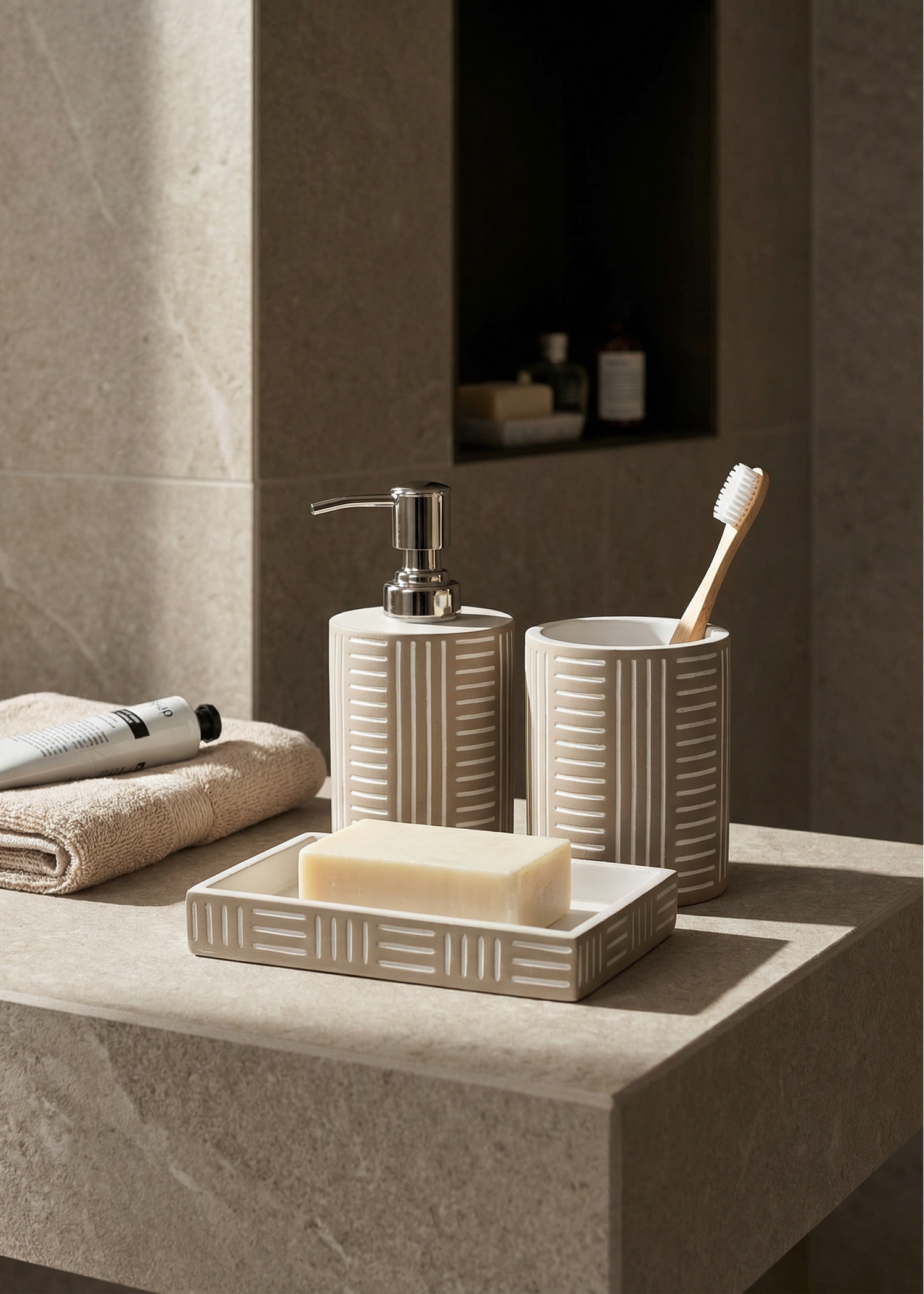 Edora Bathroom Set - Beige