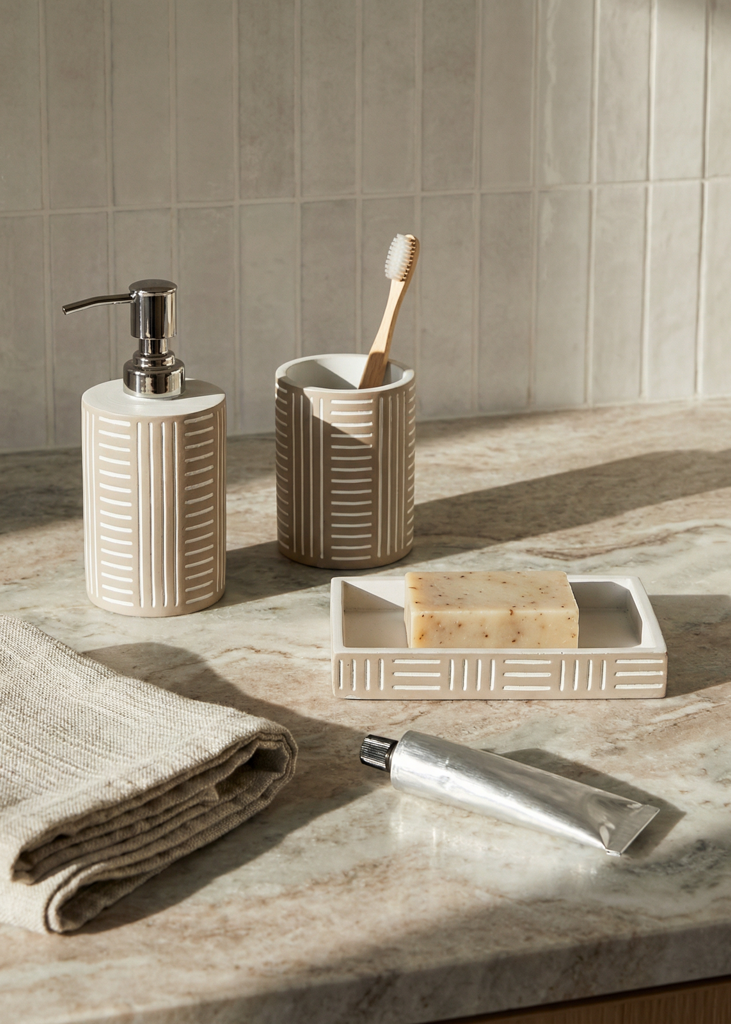 Edora Bathroom Set - Beige