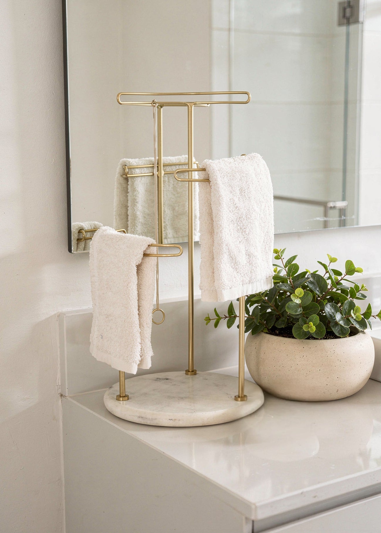 Opal Hand Towel Stand - White &amp; Gold