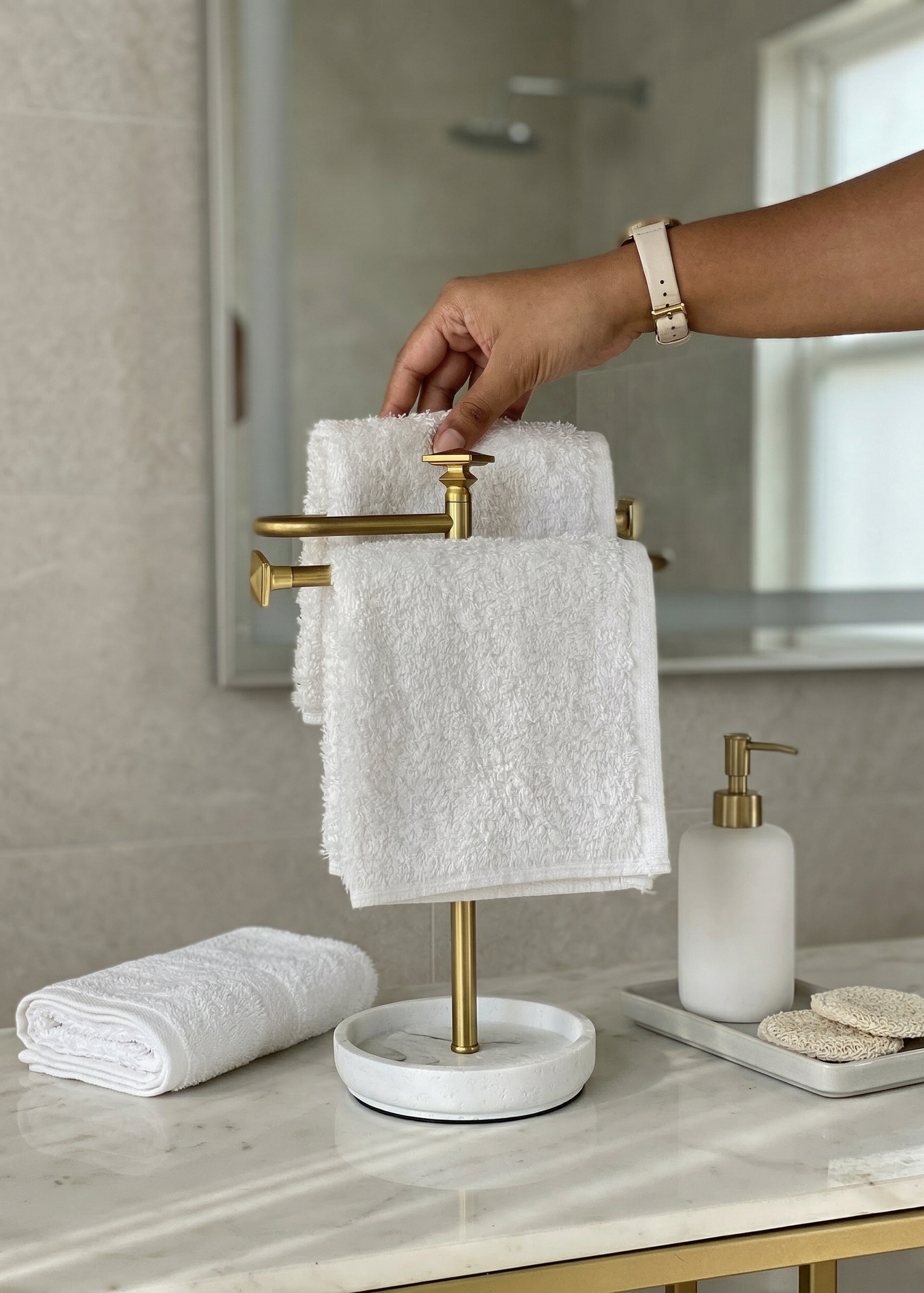 Halo Hand Towel Stand - White