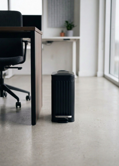 Verve Metallic Dustbin - Black (6L)