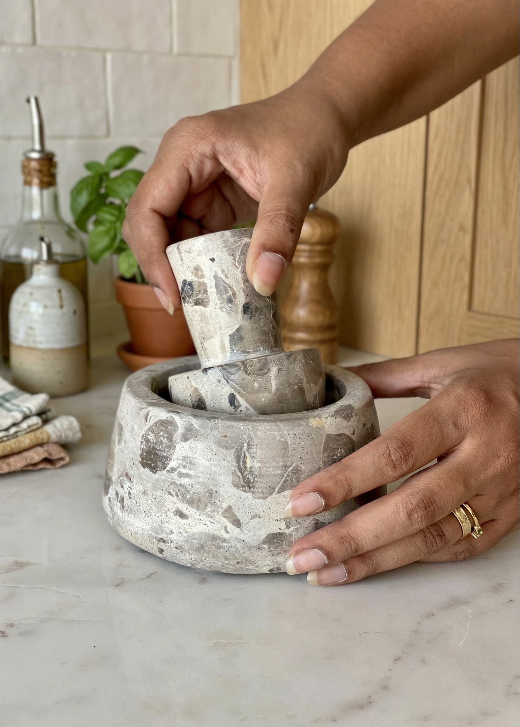 Capri Marble Mortar Pestle - Beige