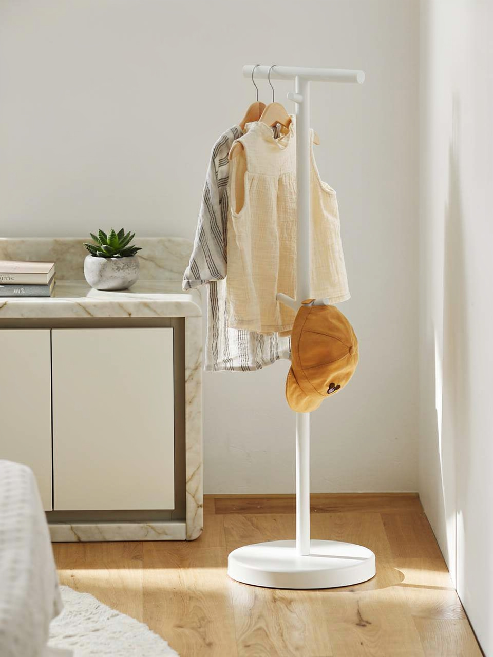 Floor Standing Bag &amp; Coat Rack