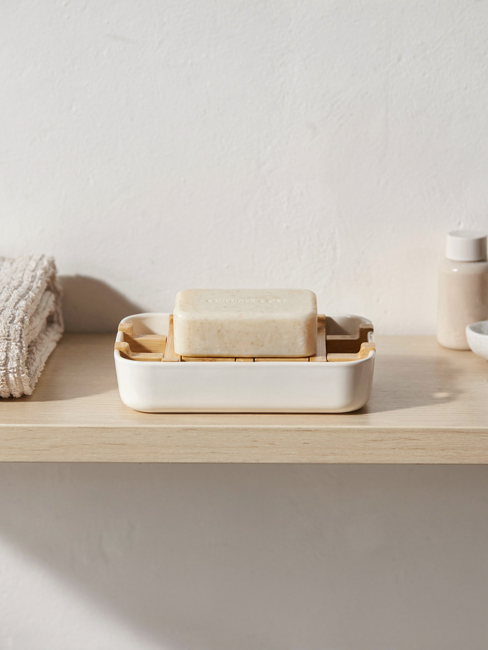 Soap Holder with Drain Tray - White