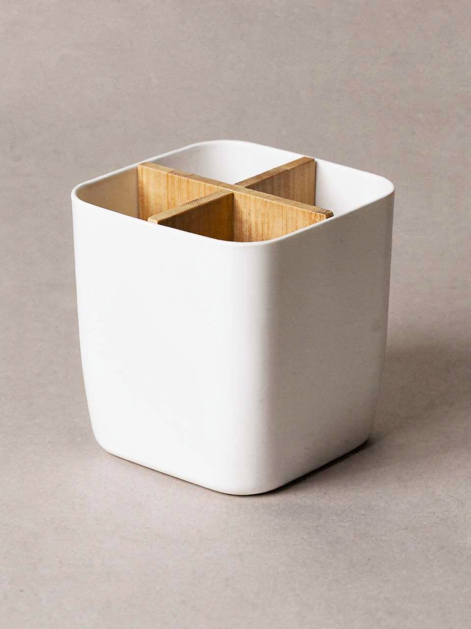 Toothbrush &amp; Toothpaste Storage Caddy - White