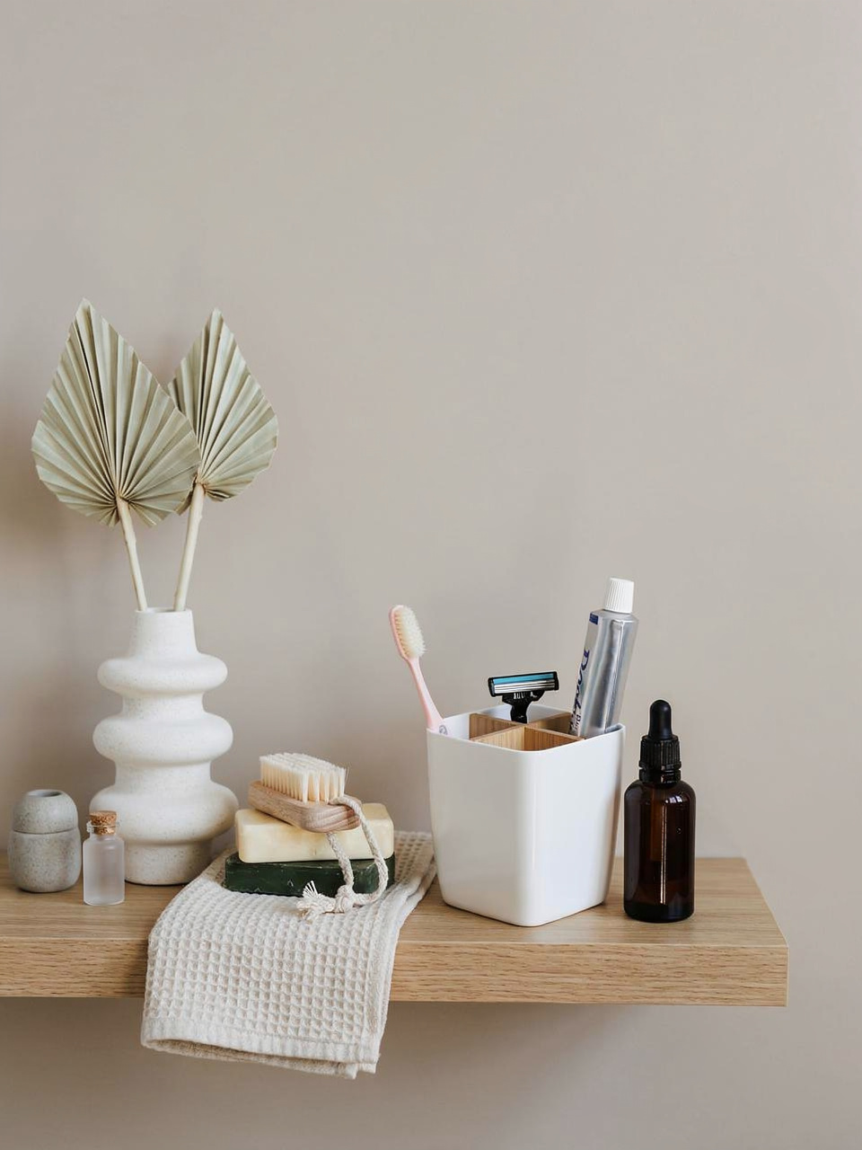 Toothbrush &amp; Toothpaste Storage Caddy - White