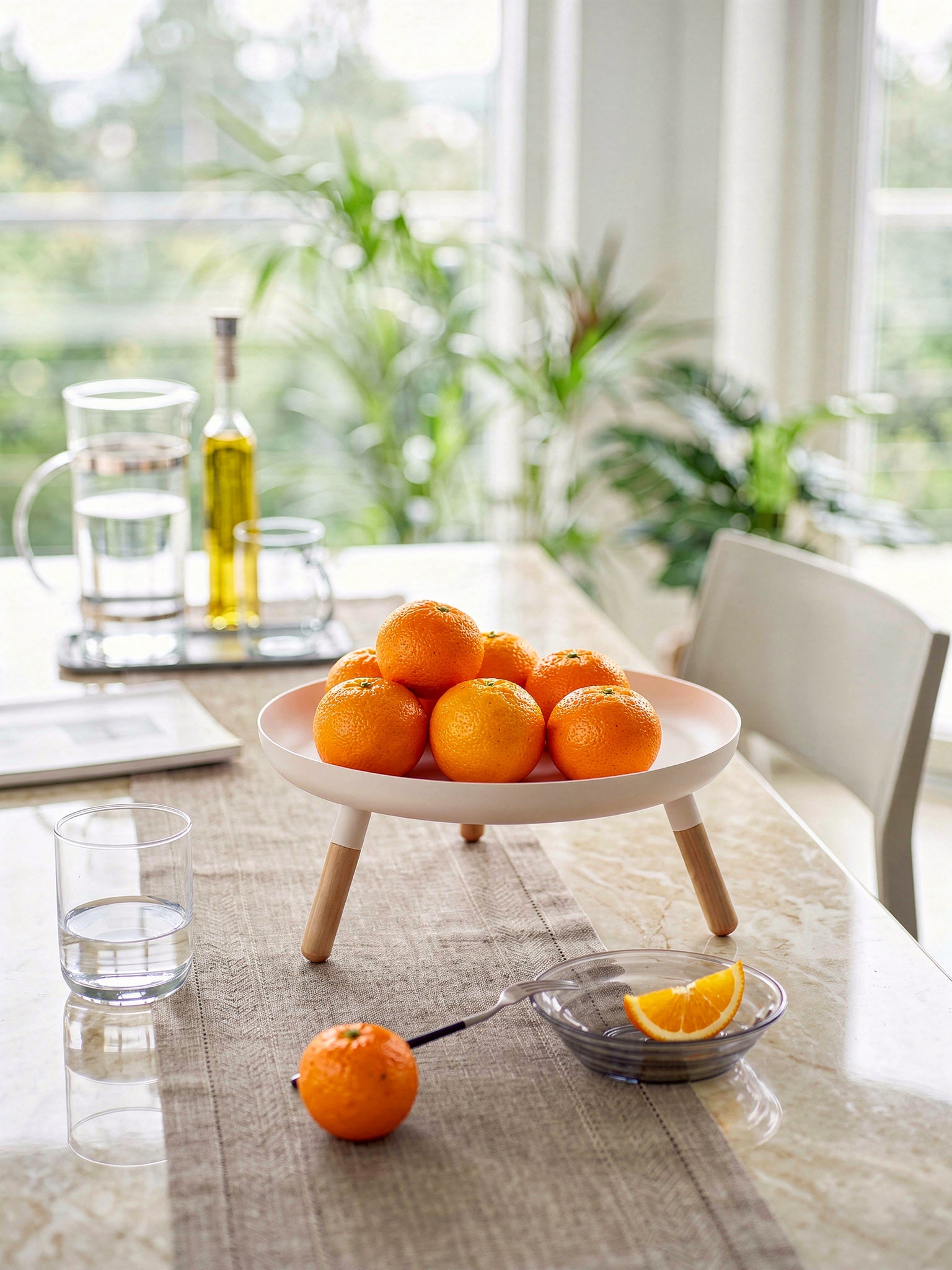 Countertop Pedestal Tray