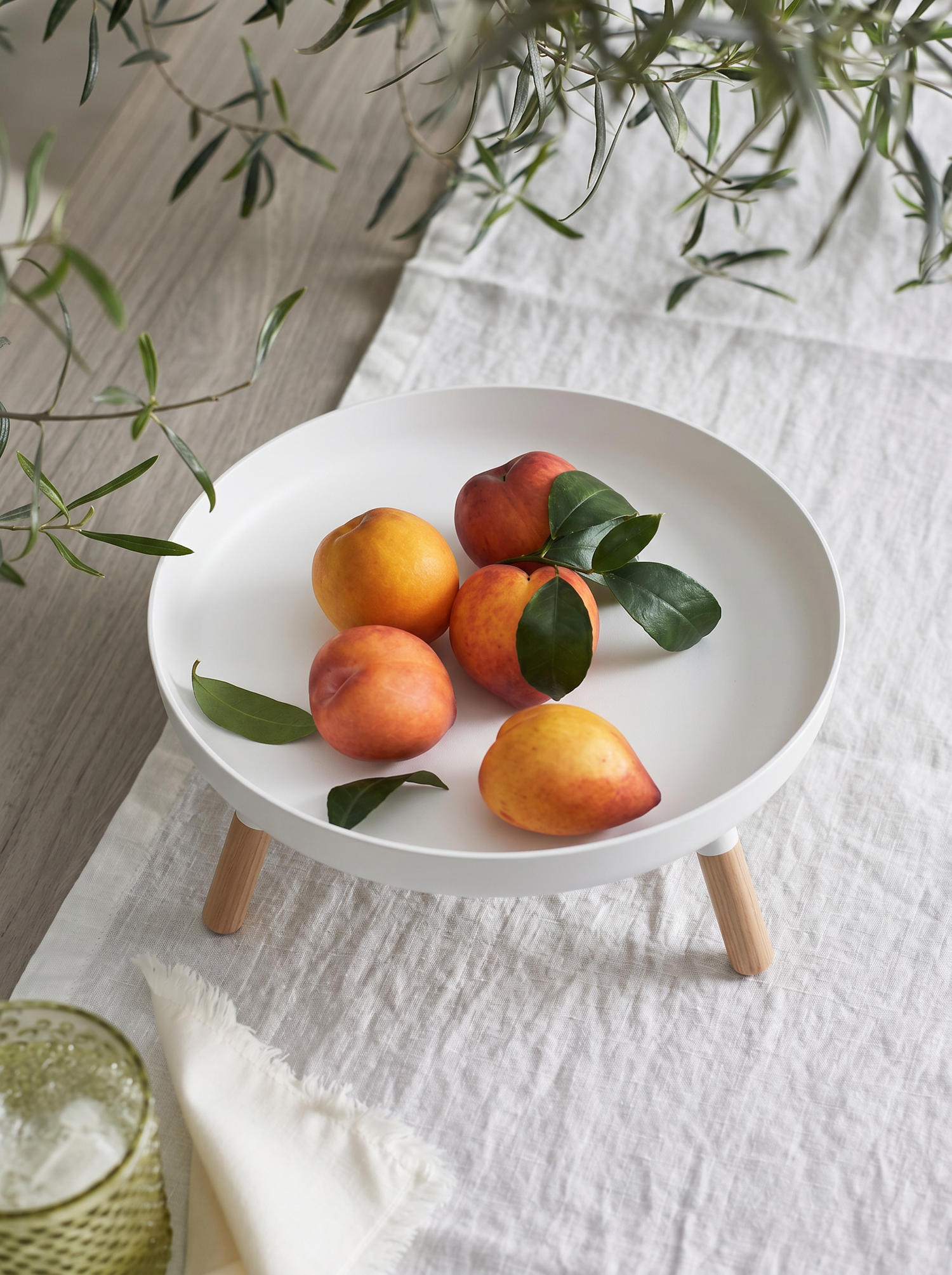 Countertop Pedestal Tray