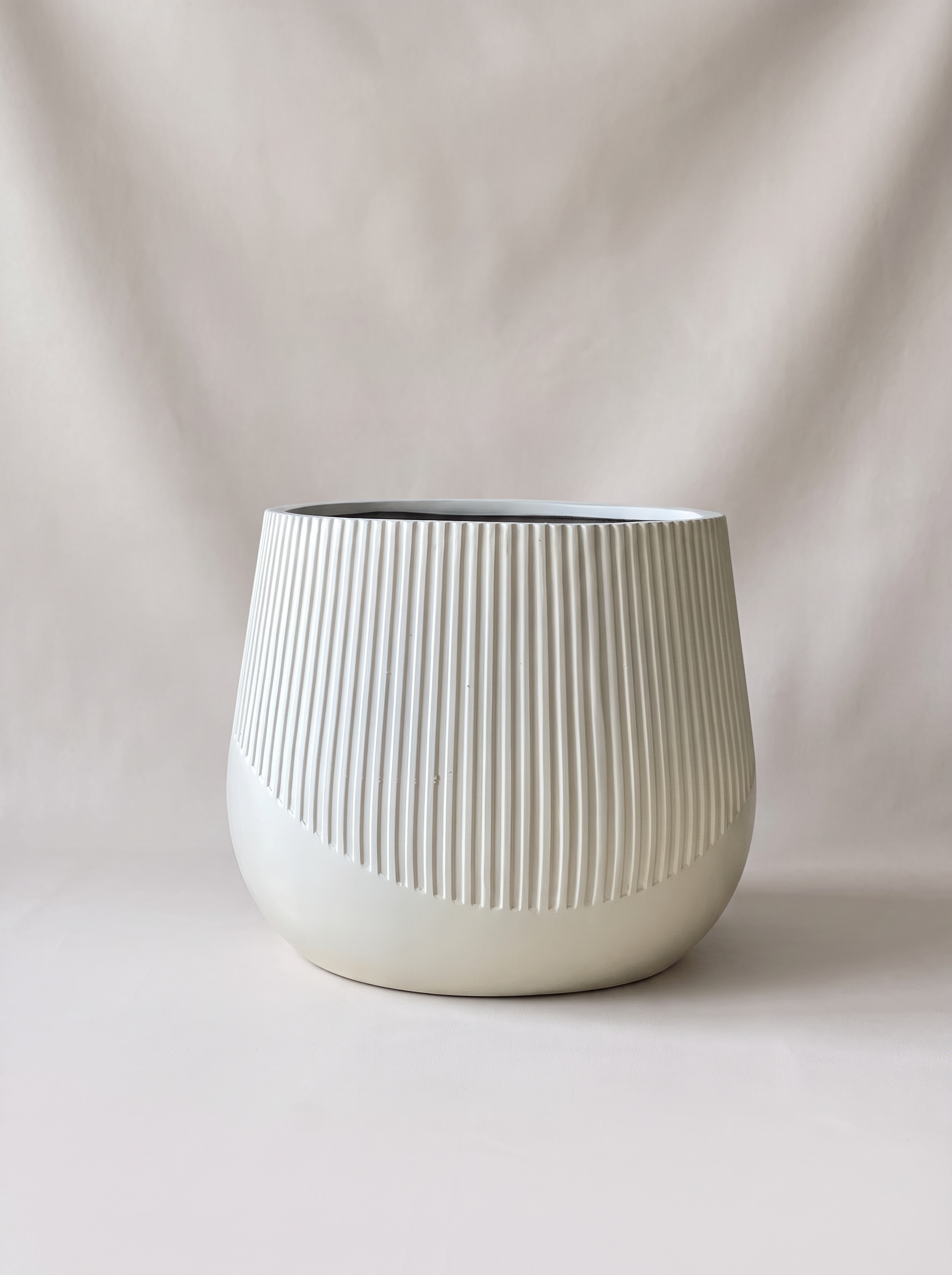 Cassan Planters Ivory