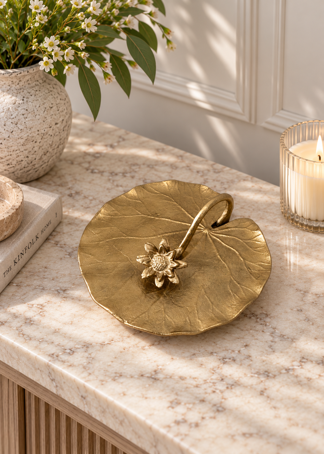 Lotus Bloom Gold Tissue Holder