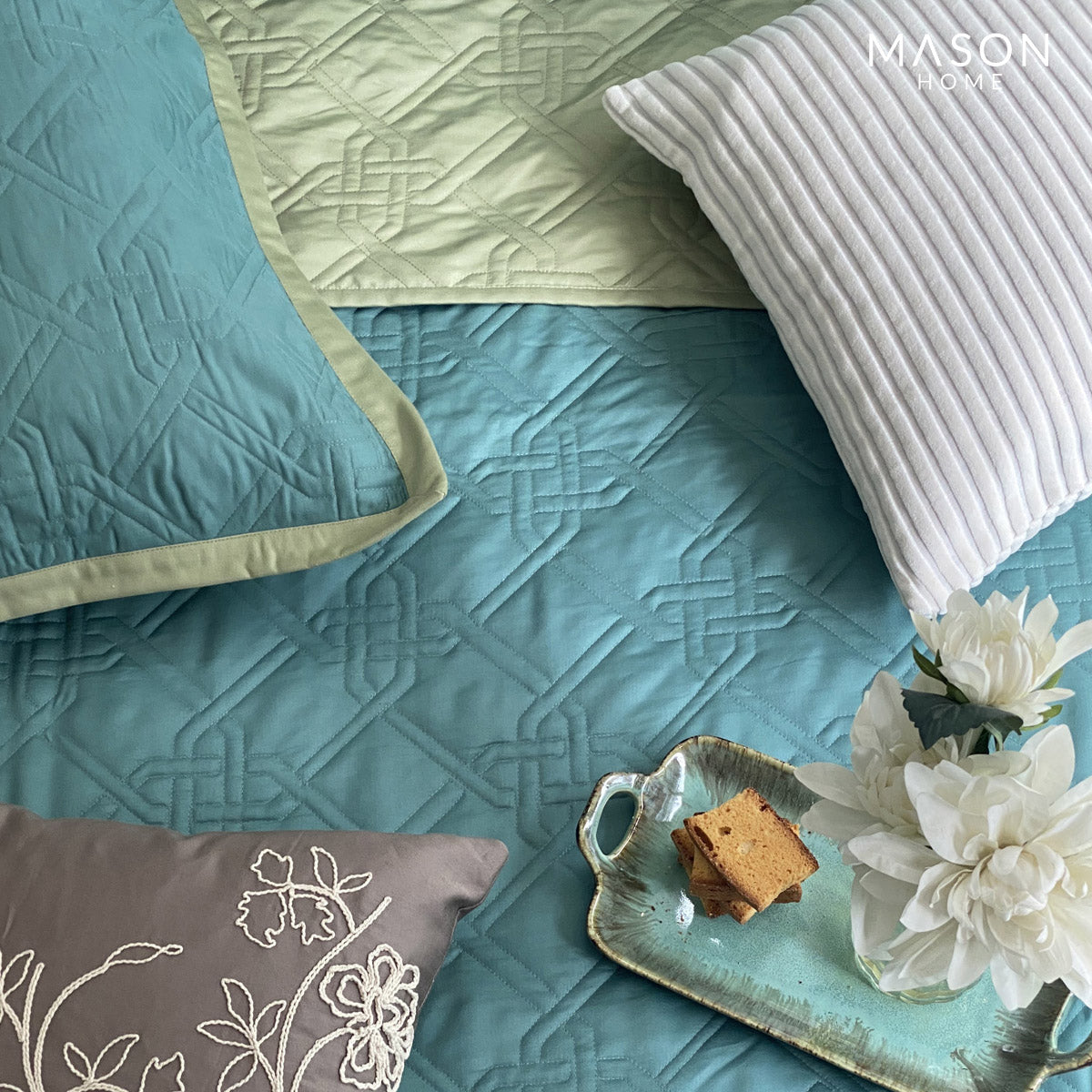 Gizmo Turquoise Lime Green Bedspread