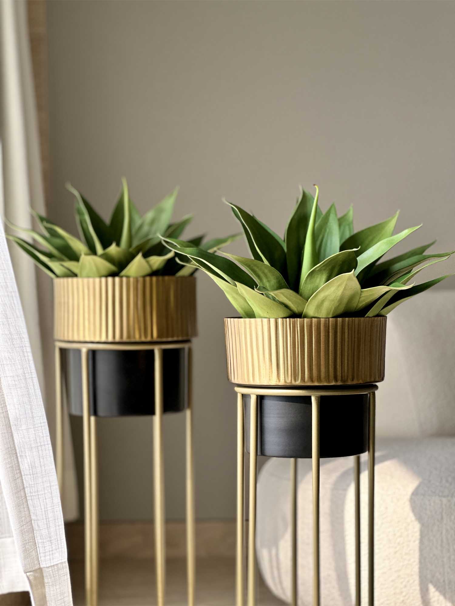 Brooklyn Fluted Gold &amp; Black Planter  (Set of 2)