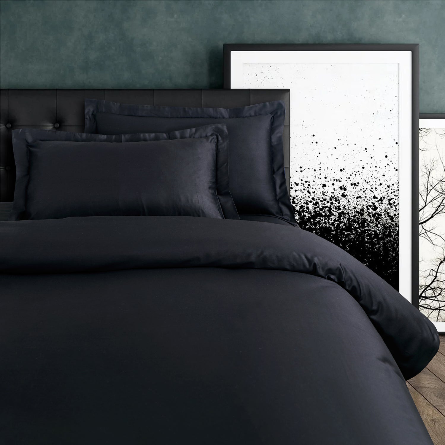 Vibrant Solid Black Bedsheet