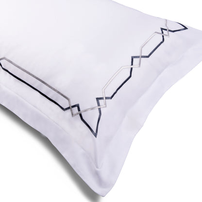 Mountain Trail - White Bedsheet Set