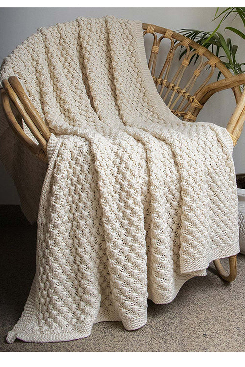 Popcorn - Chunky Knitted Throw Blanket In Natural