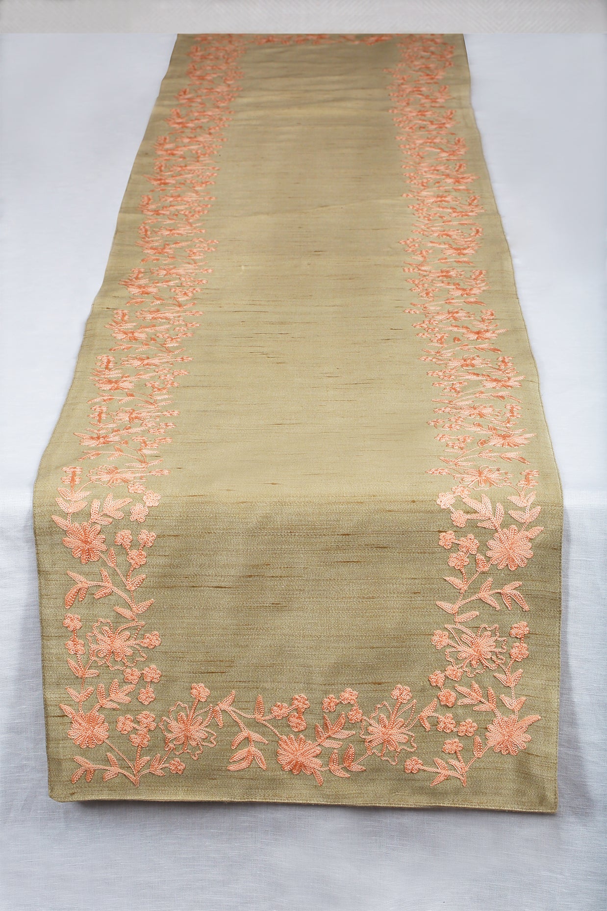 Shizen Table Runner