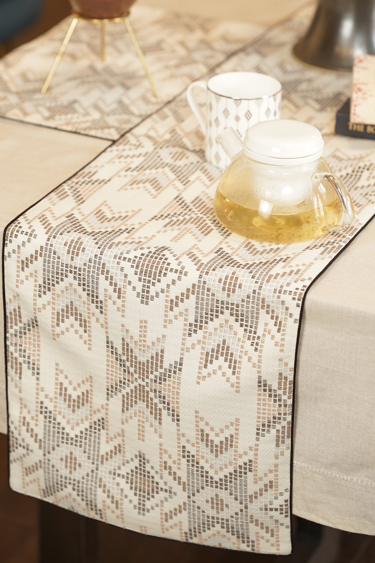 Geo Table Runner