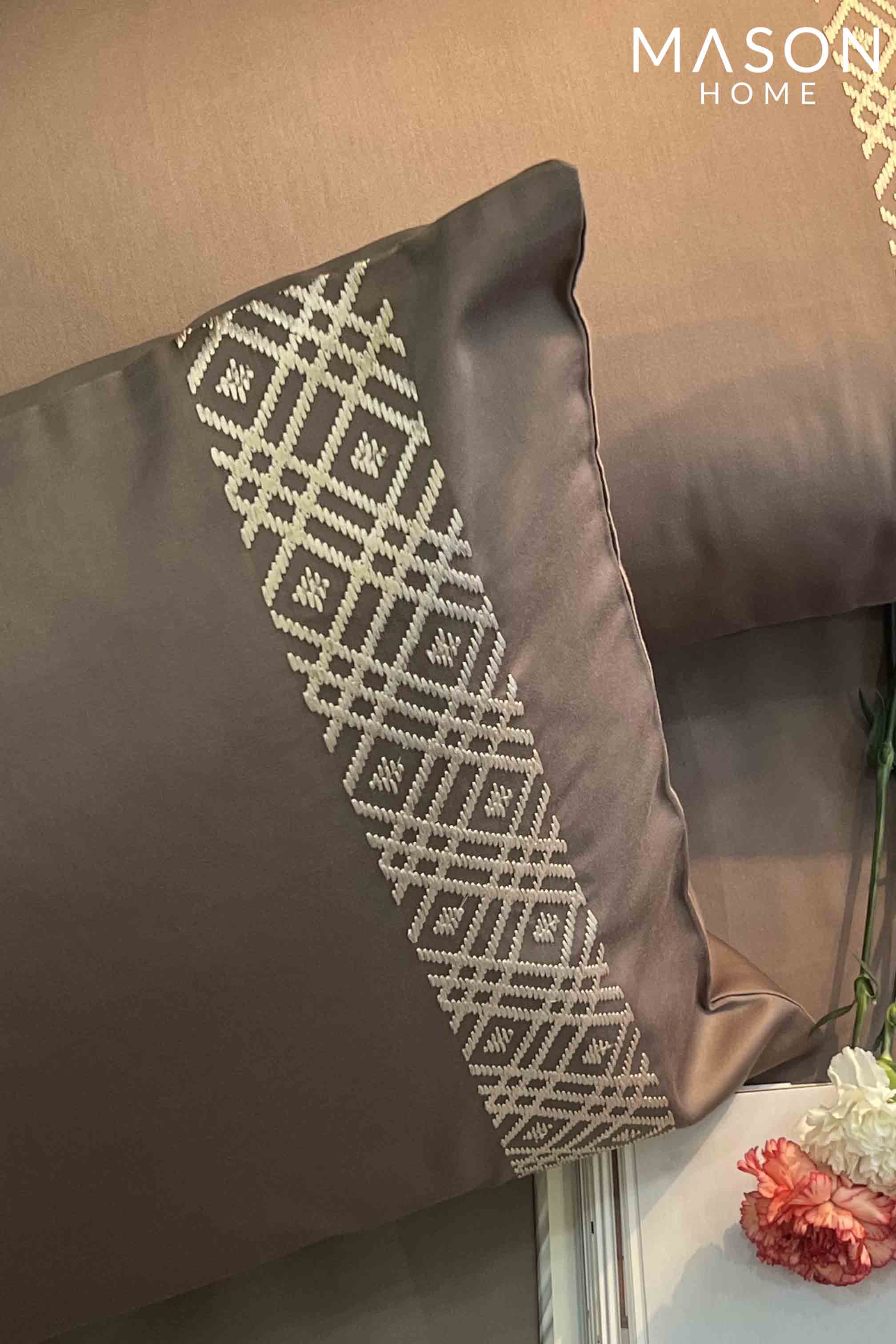 Classic Taupe Dreams Bedsheet