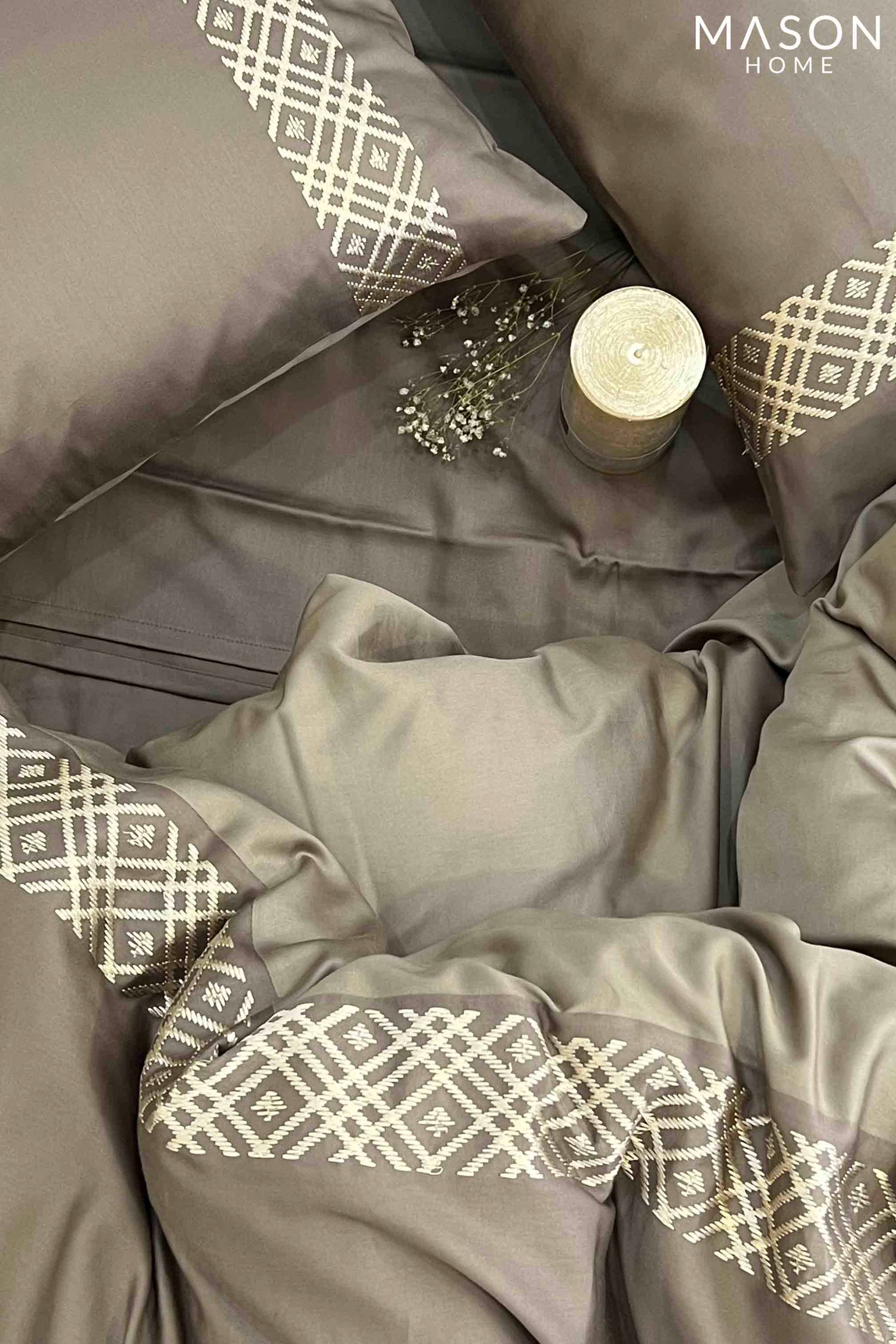 Classic Mocha Taupe Dreams Duvet Cover Set With Bedsheet