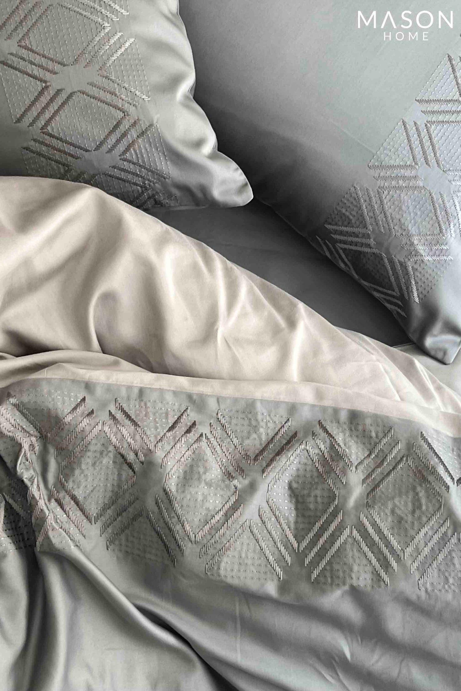 Vintage Slate Silver Dreams Duvet Cover Set With Bedsheet