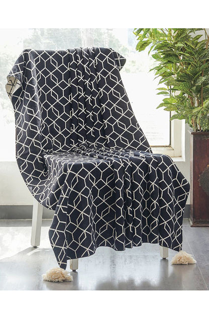 Trellis - Cotton Knitted All Season Throw Blanket (Black Base &amp; Natural)